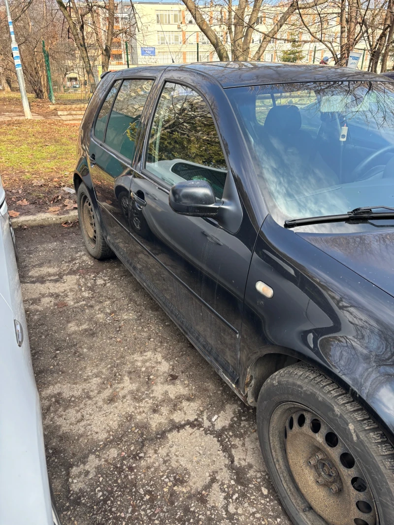 VW Golf 1.8T, снимка 10 - Автомобили и джипове - 49343604