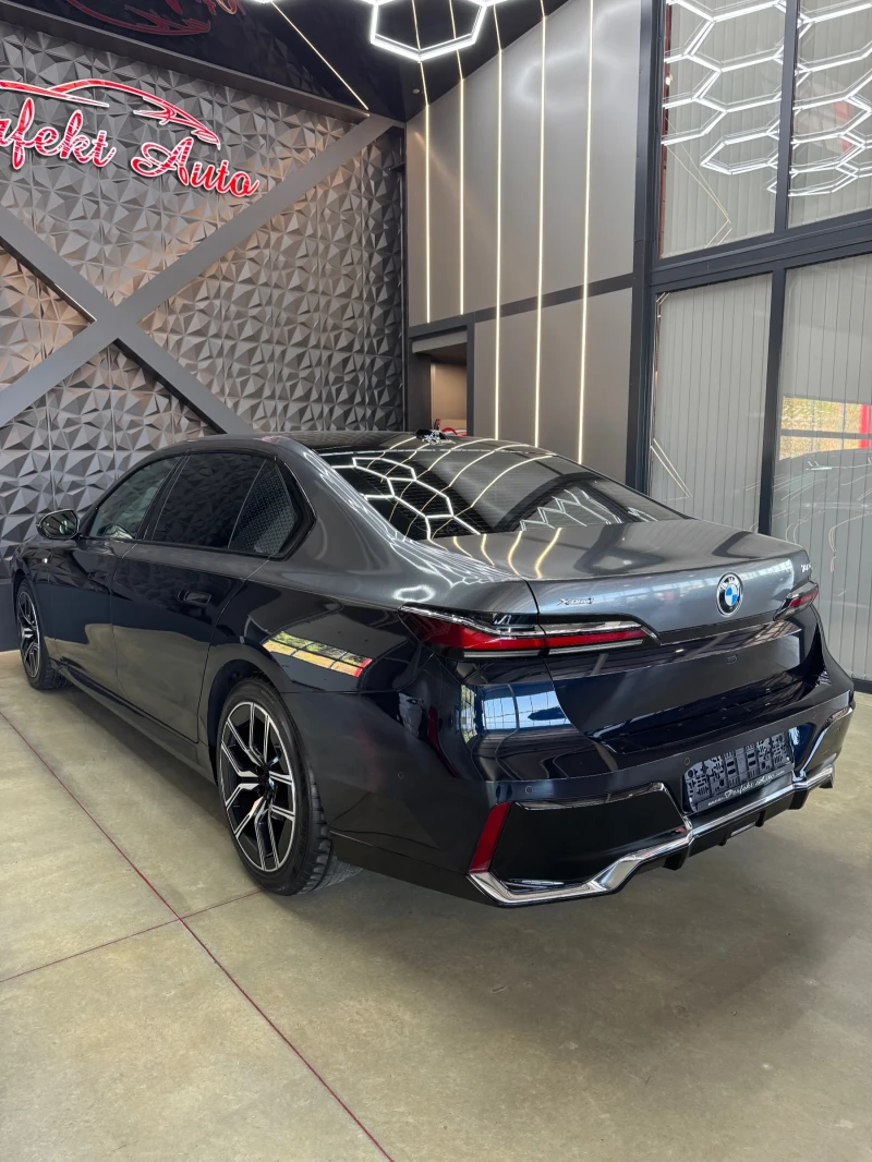 BMW 740 d xDrive * M PACKET * BOWERS&WILKINS* Панорама* , снимка 3 - Автомобили и джипове - 50263752