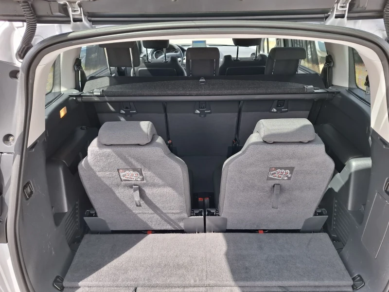 Peugeot 5008 1, 6HDI-114ps-Euro 5-Navi, 6+ 1, снимка 12 - Автомобили и джипове - 50321985