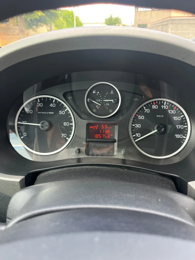 Peugeot Partner 1.6 16v ГАЗ, снимка 6 - Автомобили и джипове - 52851450