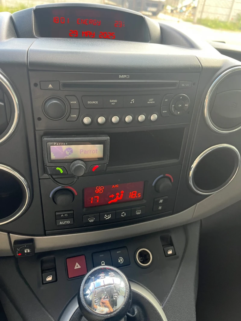 Peugeot Partner 1.6 16v ГАЗ, снимка 8 - Автомобили и джипове - 52851450