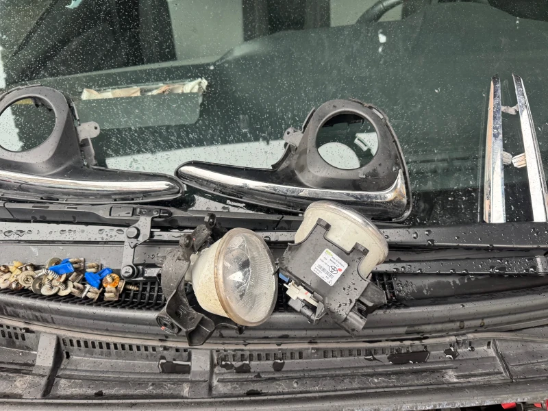 Toyota Yaris 1.0 benzin 50000km, снимка 6 - Автомобили и джипове - 52710960