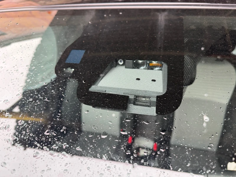 Toyota Yaris 1.0 benzin 50000km, снимка 9 - Автомобили и джипове - 52710960