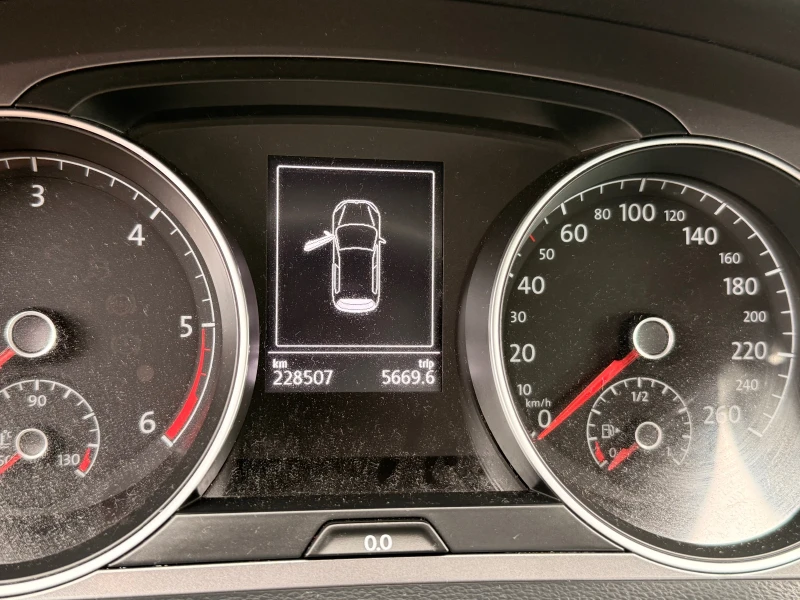 VW Golf Golf 7 1.6 lounge, снимка 6 - Автомобили и джипове - 52717063