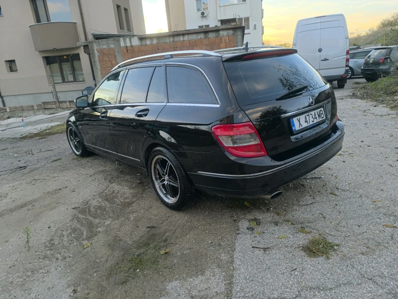 Mercedes-Benz C 220 OM646/ЕЛ БАГАЖНИК/КОЖА/ПОДГРЕВ НА СЕДАЛКИТЕ/НАВИГА, снимка 5 - Автомобили и джипове - 52746086
