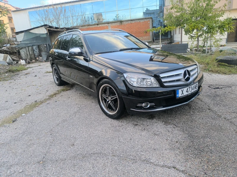 Mercedes-Benz C 220 OM646/ЕЛ БАГАЖНИК/КОЖА/ПОДГРЕВ НА СЕДАЛКИТЕ/НАВИГА, снимка 2 - Автомобили и джипове - 52746086