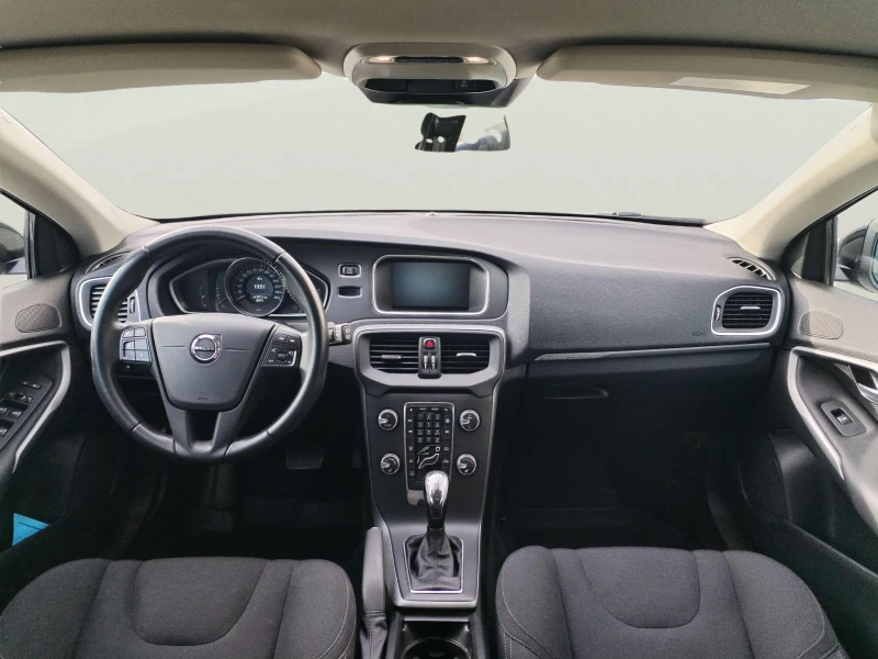 Volvo V40 Cross Country 1.5, снимка 11 - Автомобили и джипове - 52830728