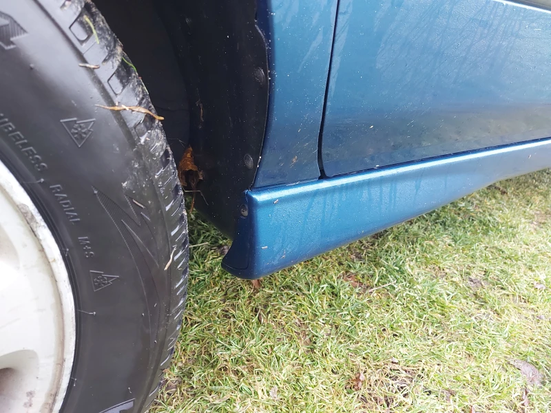 Nissan Almera tino, снимка 8 - Автомобили и джипове - 52916254