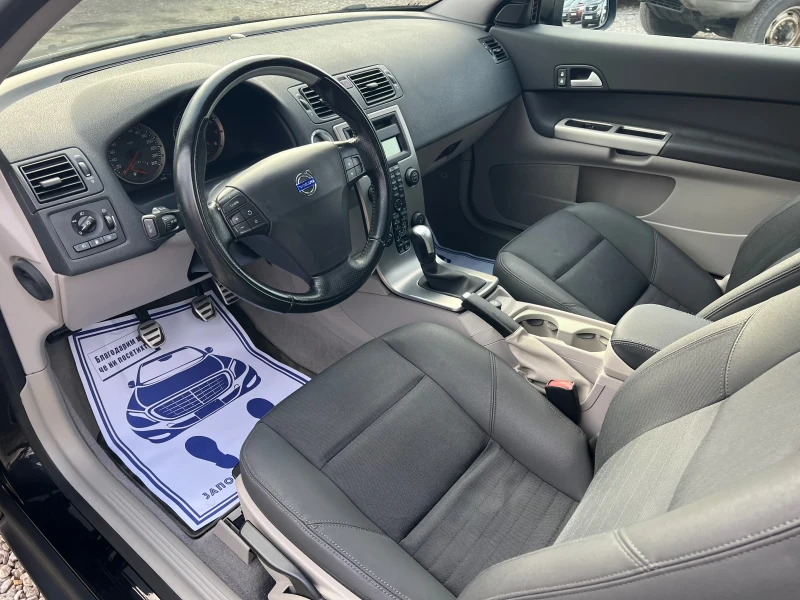 Volvo C30 Т5 Coupe 2.5T* ШВЕЙЦАРИЯ* , снимка 15 - Автомобили и джипове - 53099147