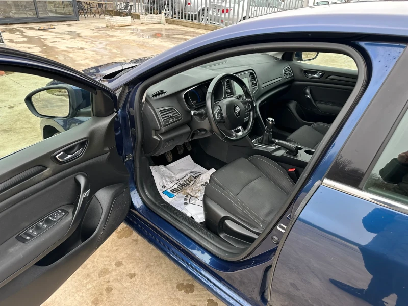 Renault Megane 1.5 DCI, снимка 7 - Автомобили и джипове - 53456648