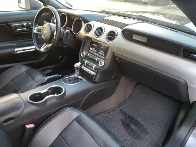 Ford Mustang Кабрио вс.екстри