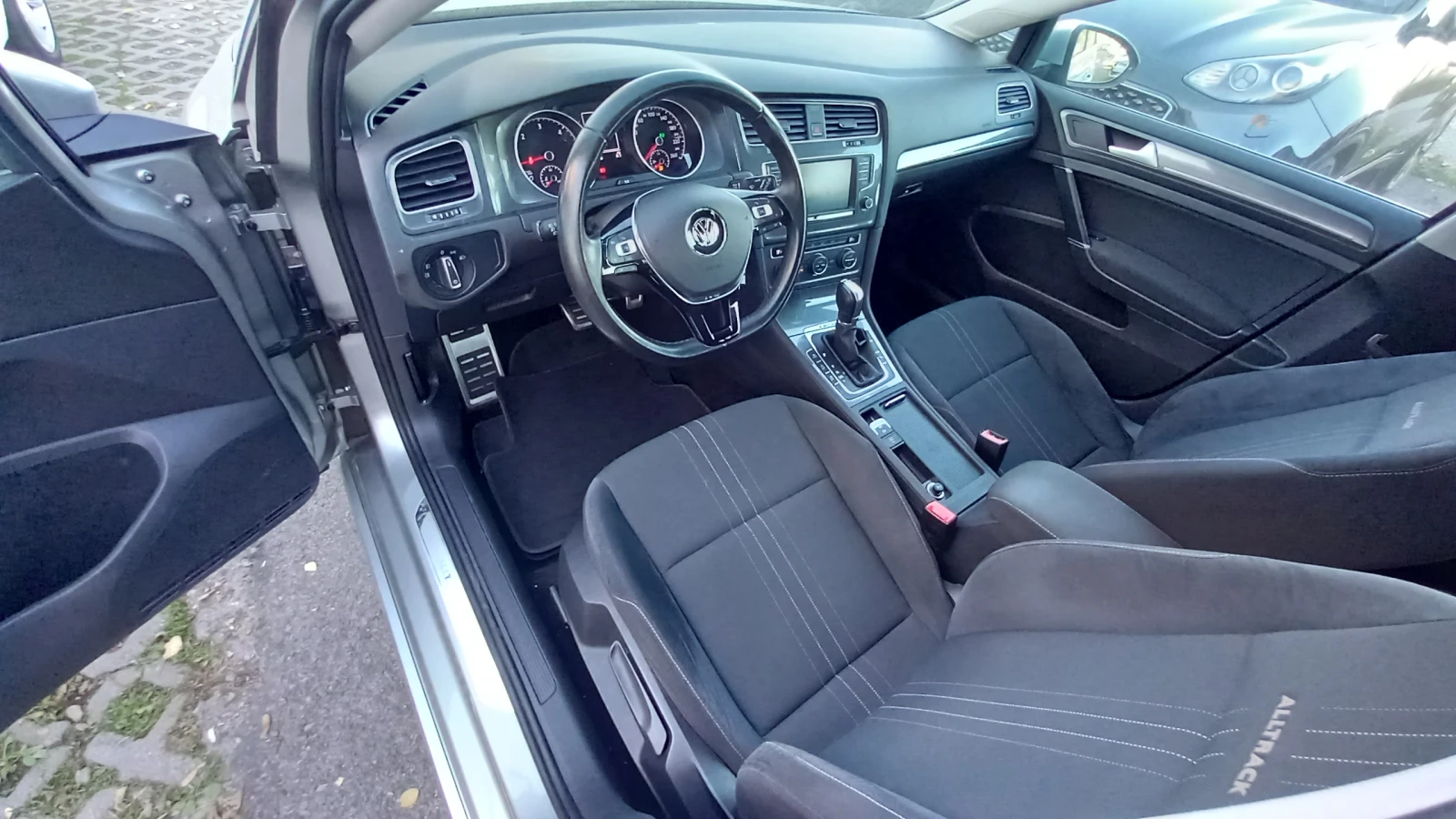 VW Golf АЛТРАК 4Х4 ИЗКЛЮЧИТЕЛН СЕРВИ КНИЖ ОБСЛУЖ HIGH LINE - изображение 9