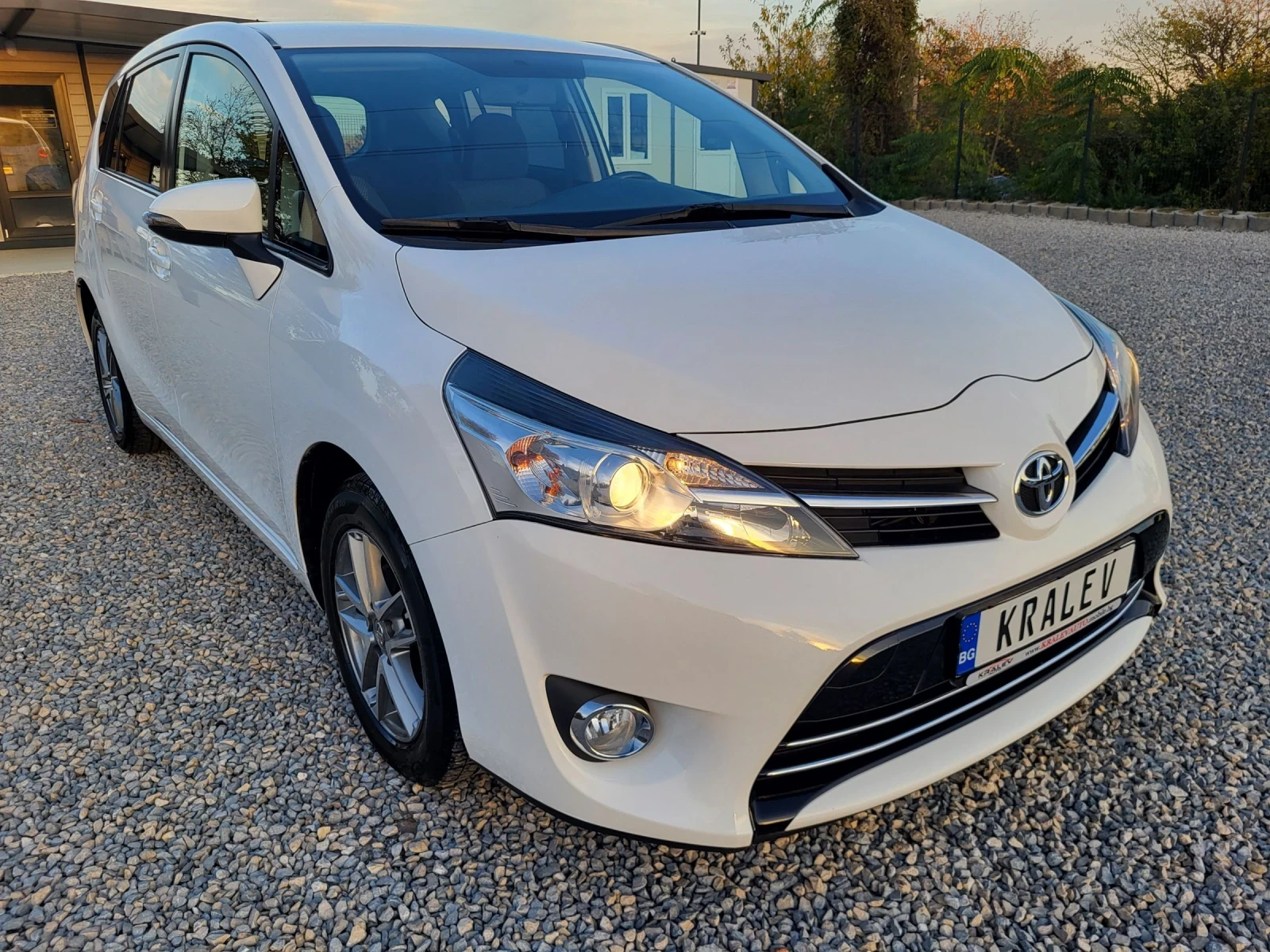 Toyota Verso 1.6D  EURO 6 - [1] 