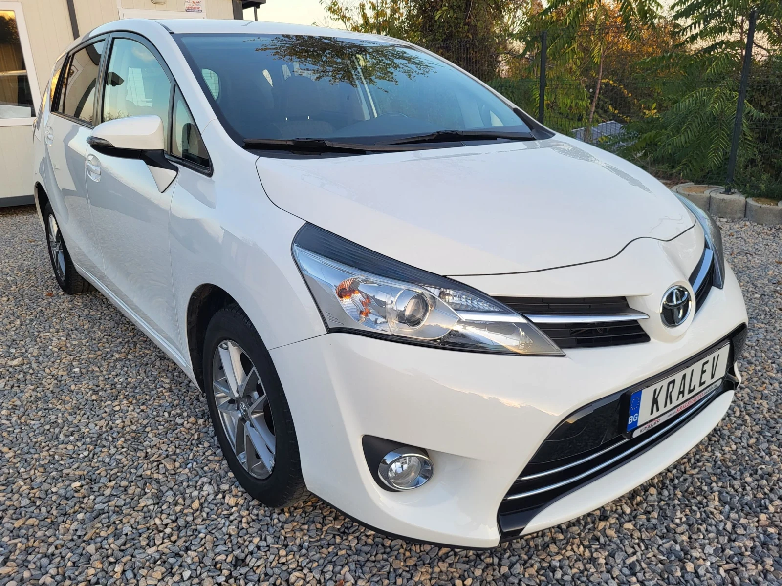 Toyota Verso 1.6D  EURO 6 - [1] 