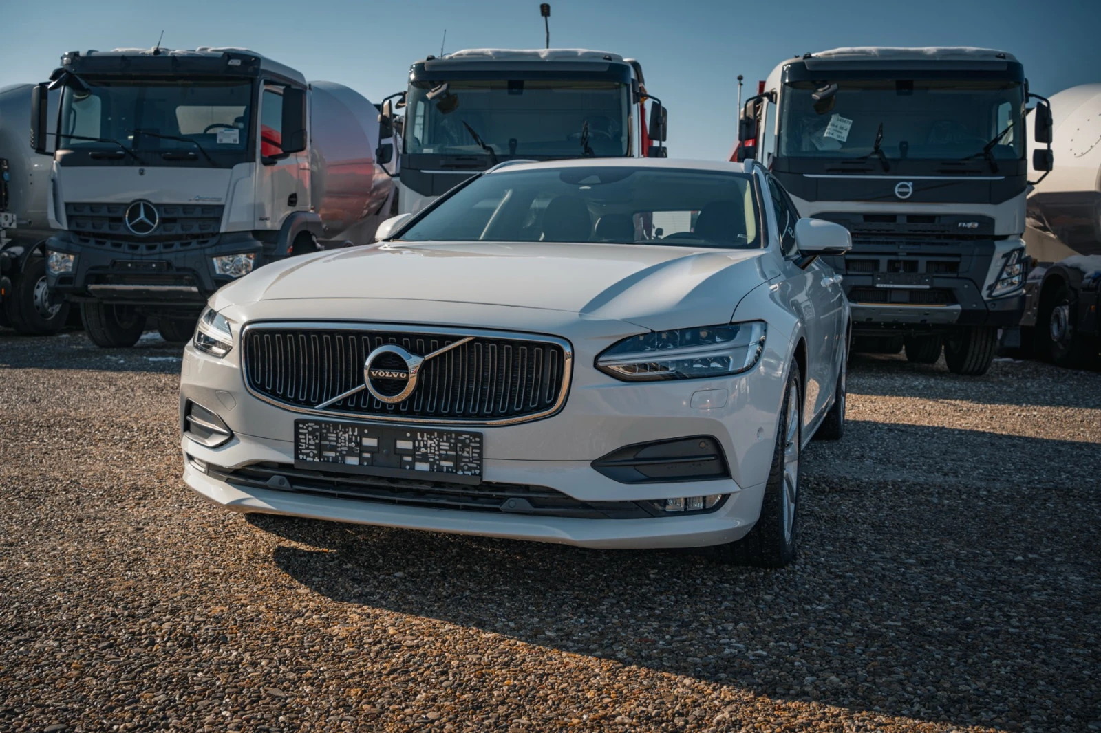 Volvo V90 D4 Momentum 2.0D - изображение 2