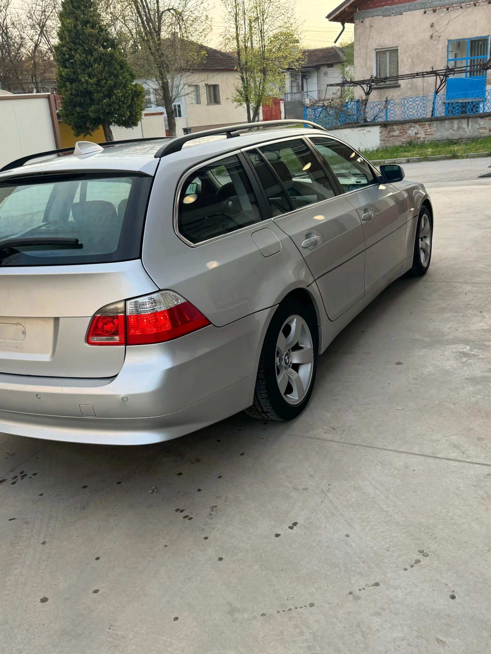 BMW 525  - изображение 4