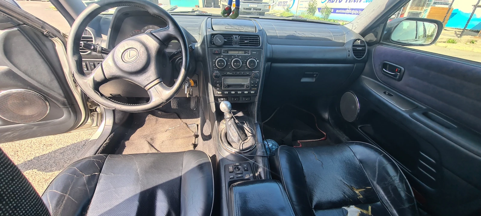 Lexus IS 200  - изображение 8
