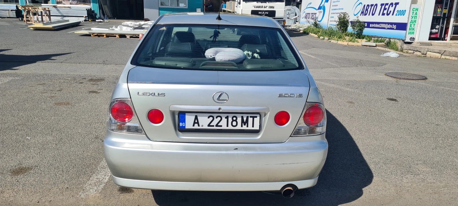 Lexus IS 200  - изображение 5