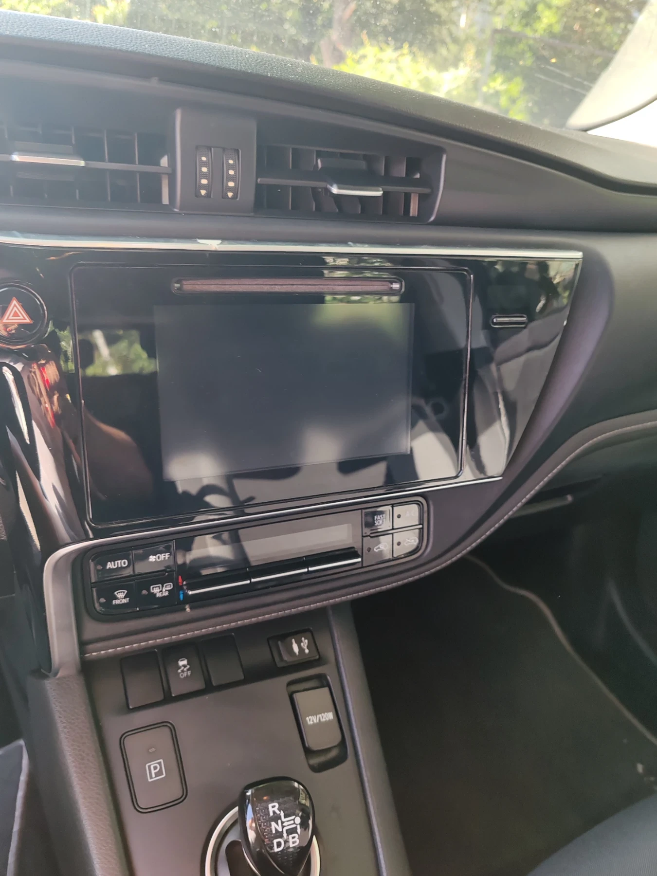 Toyota Auris  - изображение 10