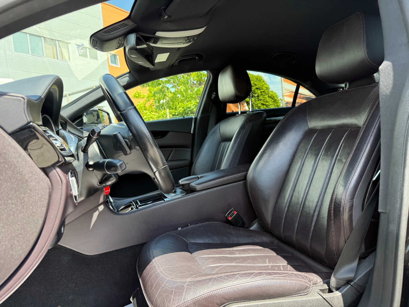 Mercedes-Benz CLS 500 4.7i 408 к.с. 4matic - изображение 8