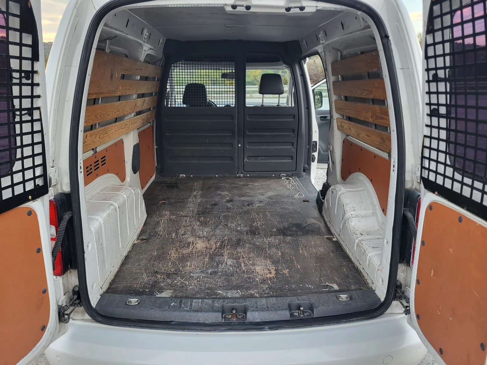 VW Caddy 2.0TDI-140k.МАКСИ | Mobile.bg — изображение 13