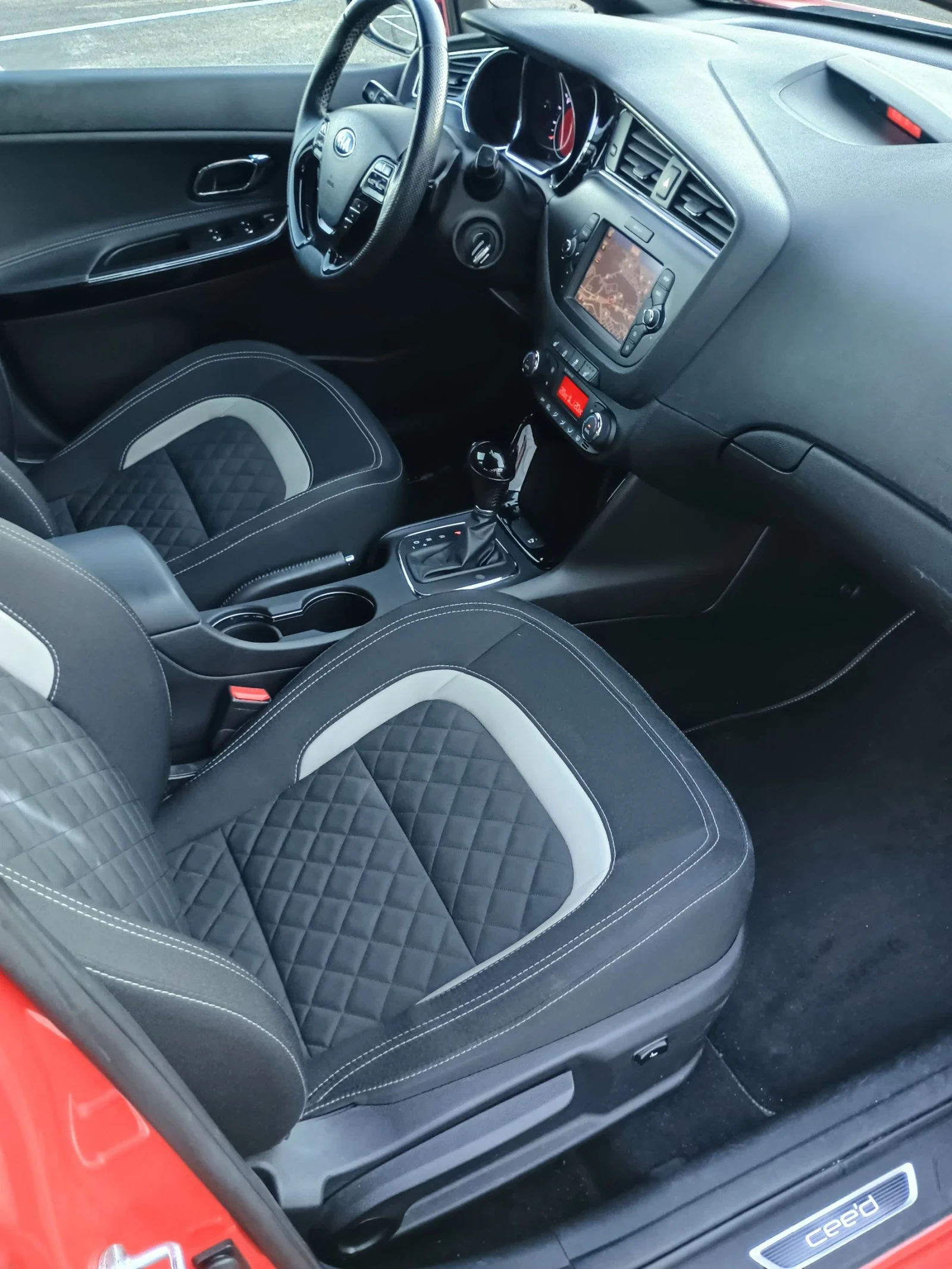 Kia Ceed * GT LINE * АВТОМАТИК * КАМЕРА * НАВИГАЦИЯ * ПЕЧКА - изображение 8
