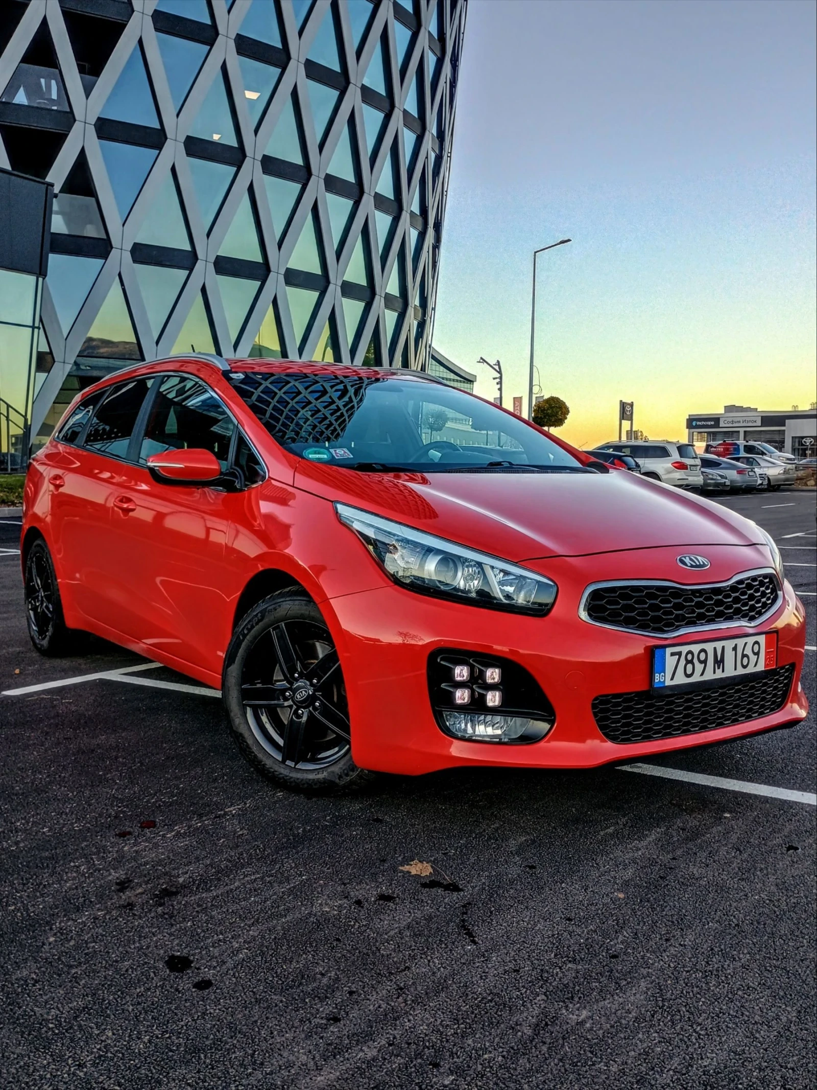 Kia Ceed * GT LINE * АВТОМАТИК * КАМЕРА * НАВИГАЦИЯ * ПЕЧКА - изображение 2
