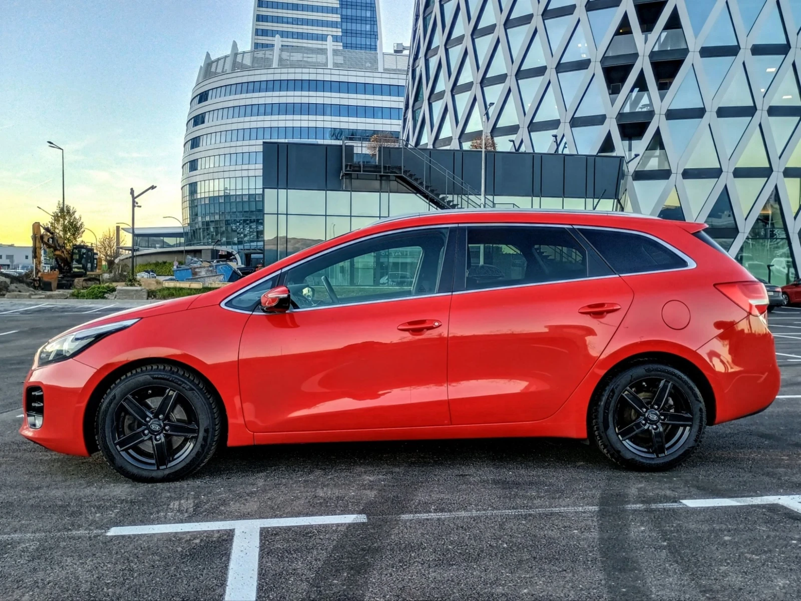 Kia Ceed * GT LINE * АВТОМАТИК * КАМЕРА * НАВИГАЦИЯ * ПЕЧКА - изображение 5