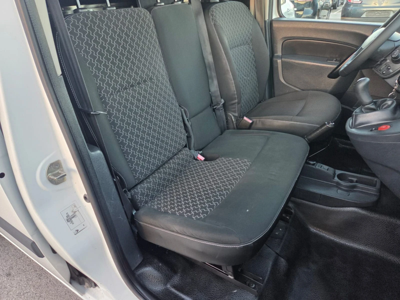 Renault Kangoo 1.5 dci 3 МЕСТА - изображение 10