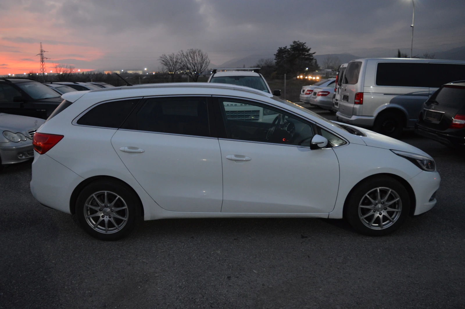 Kia Ceed 1.6CRDI-AVTOMAT - изображение 4