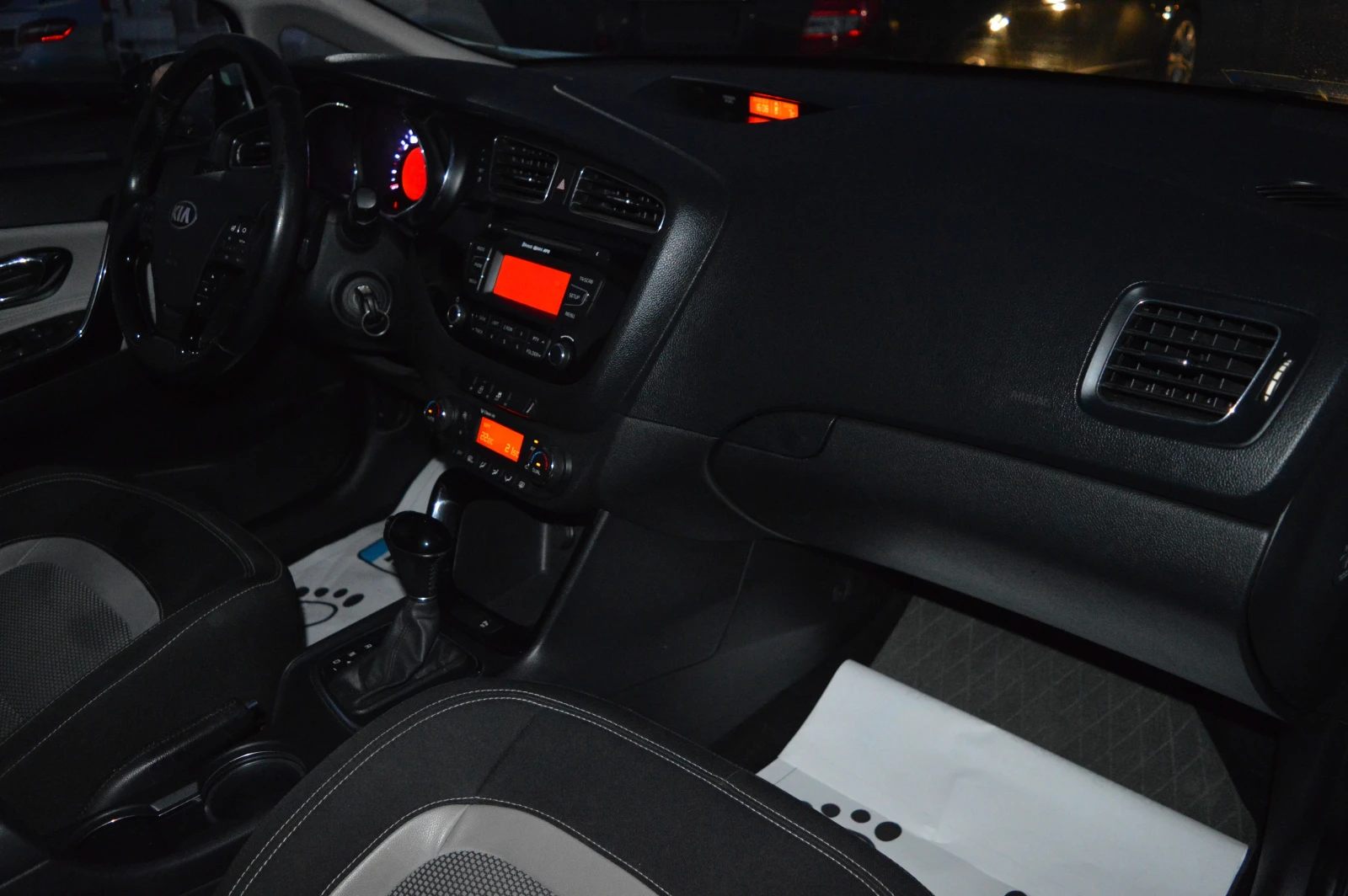 Kia Ceed 1.6CRDI-AVTOMAT | Mobile.bg   15