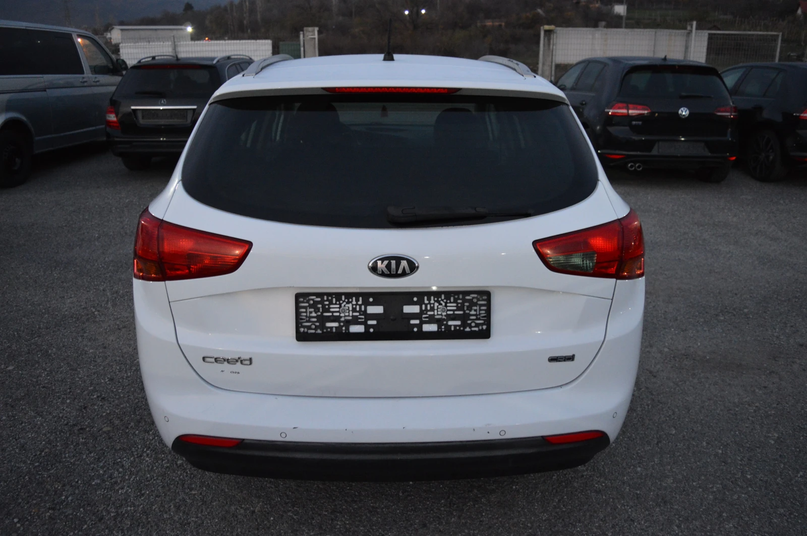 Kia Ceed 1.6CRDI-AVTOMAT - изображение 6