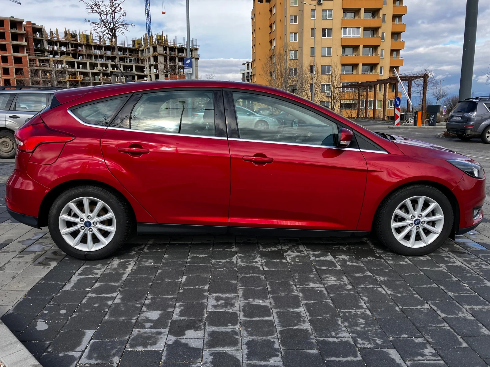 Ford Focus 1.0 Eco Boost Automatic  - изображение 6