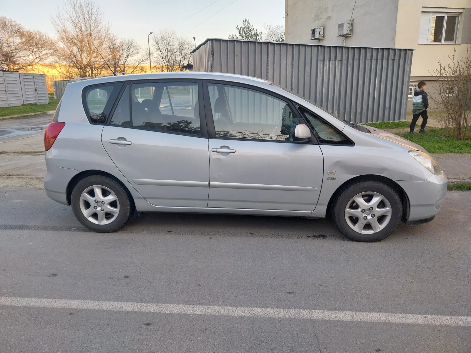 Toyota Corolla verso D4D | Mobile.bg � ����������� 4