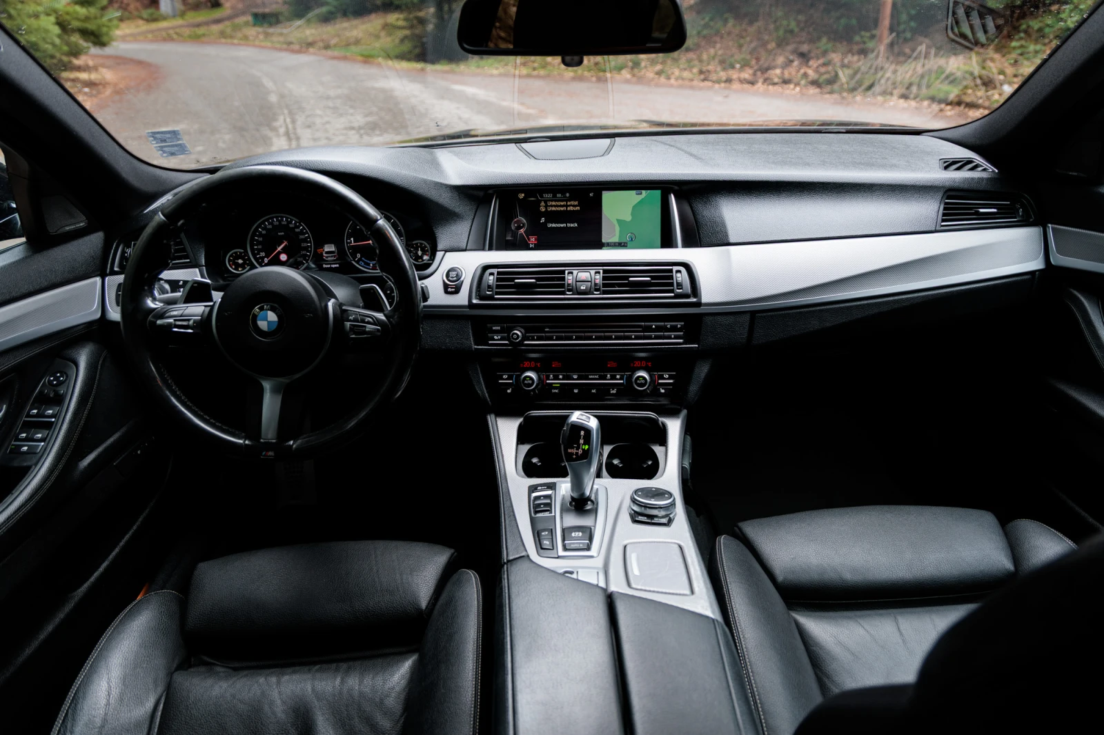 BMW 520 F11, снимка 8 - Автомобили и джипове - 54020327