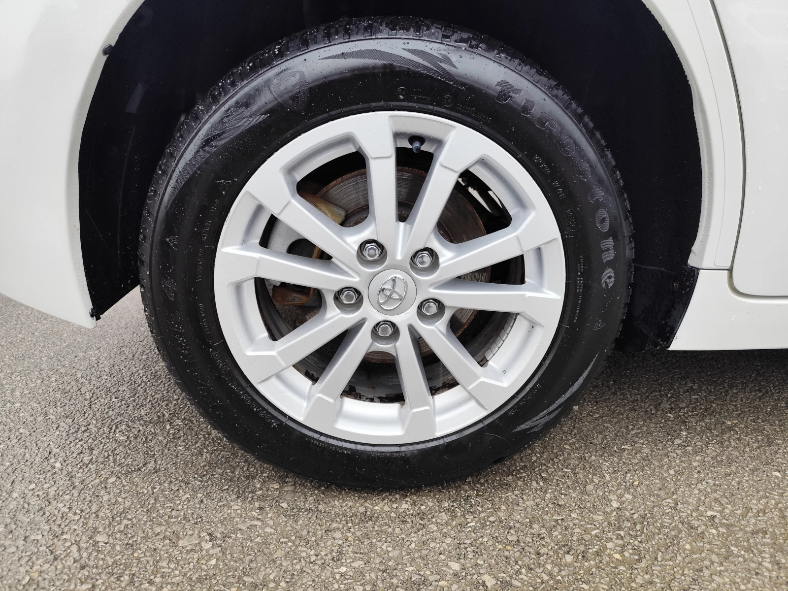 Toyota Verso 2.0D-4D * 7 МЕСТА* EURO5B * * KAMERA* PANORAMA* , снимка 16 - Автомобили и джипове - 54086913