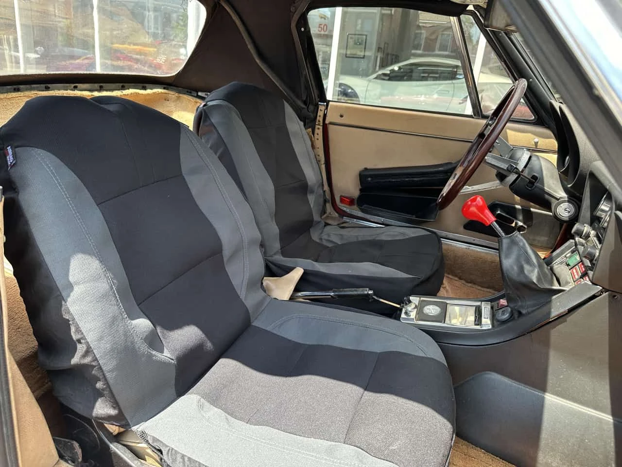 Alfa Romeo Spider * Veloce * РЕТРО БОМБА* , снимка 14 - Автомобили и джипове - 54352000