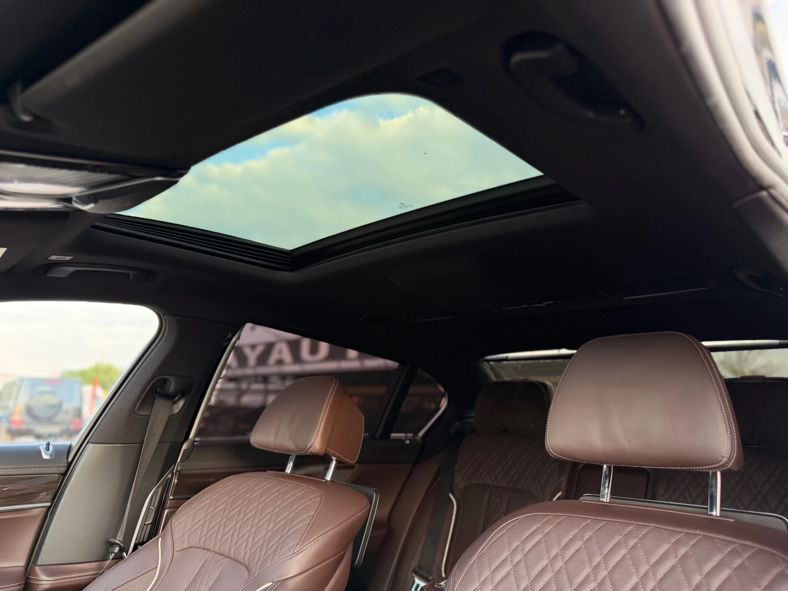 BMW 730 Ld= xDrive= M-pack= Aero Pack= Individual= 3xTV= , снимка 13 - Автомобили и джипове - 54543607