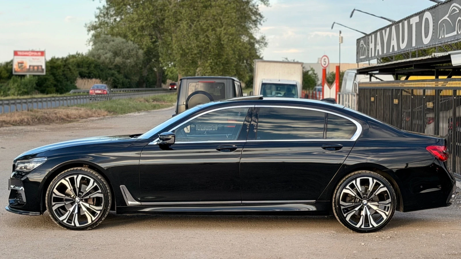 BMW 730 Ld= xDrive= M-pack= Aero Pack= Individual= 3xTV= , снимка 7 - Автомобили и джипове - 54543607