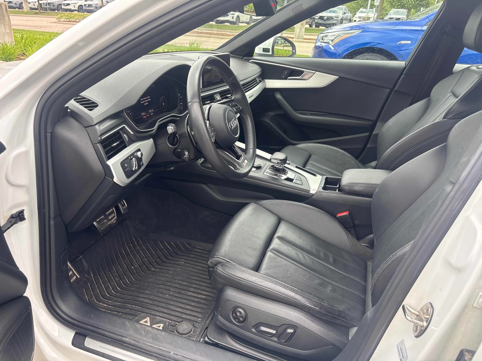 Audi A4 Technik * S-Line * 1 СОБСТВЕНИК * 2 KЛЮЧА, снимка 7 - Автомобили и джипове - 54964043