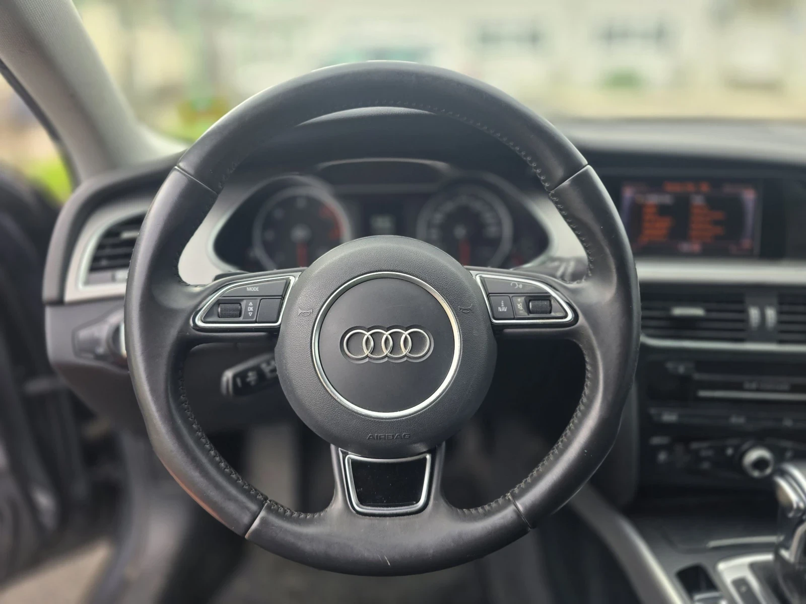 Audi A4 Allroad 2.0TDi Quattro , снимка 11 - Автомобили и джипове - 54983392