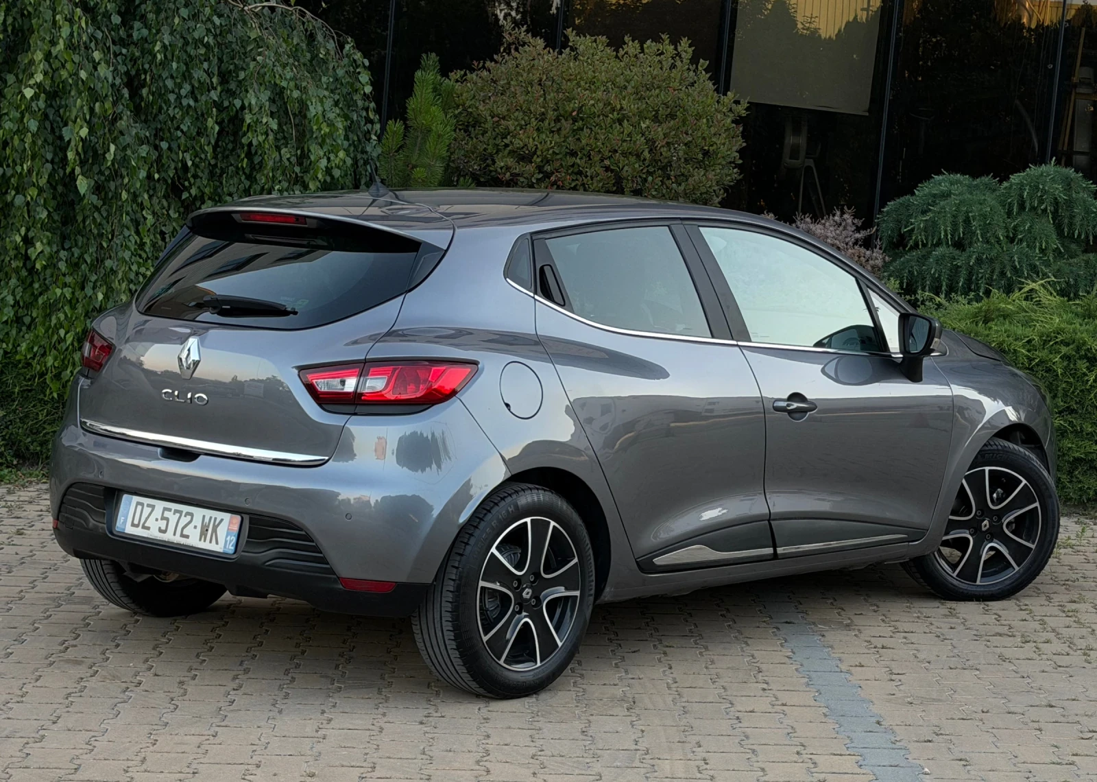 Renault Clio 1.2tce Automatic, снимка 3 - Автомобили и джипове - 55179977