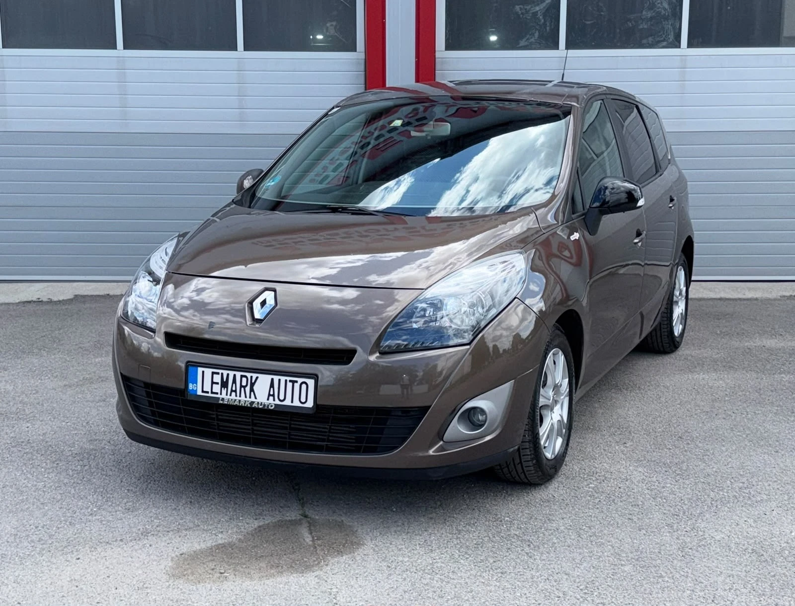 Renault Scenic 1.4TCE START STOP NAVI KLIMATRONIK 6-SPEED ЛИЗИНГ, снимка 4 - Автомобили и джипове - 55282476
