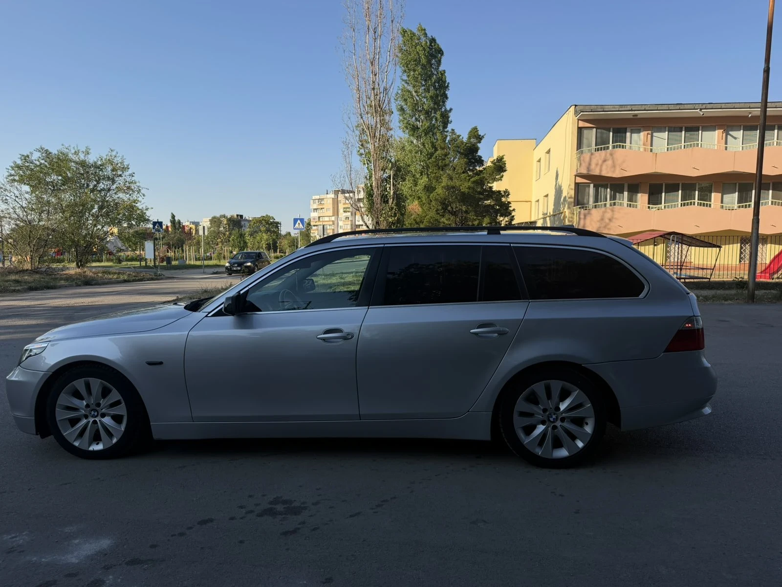 BMW 530, снимка 8 - Автомобили и джипове - 55512704
