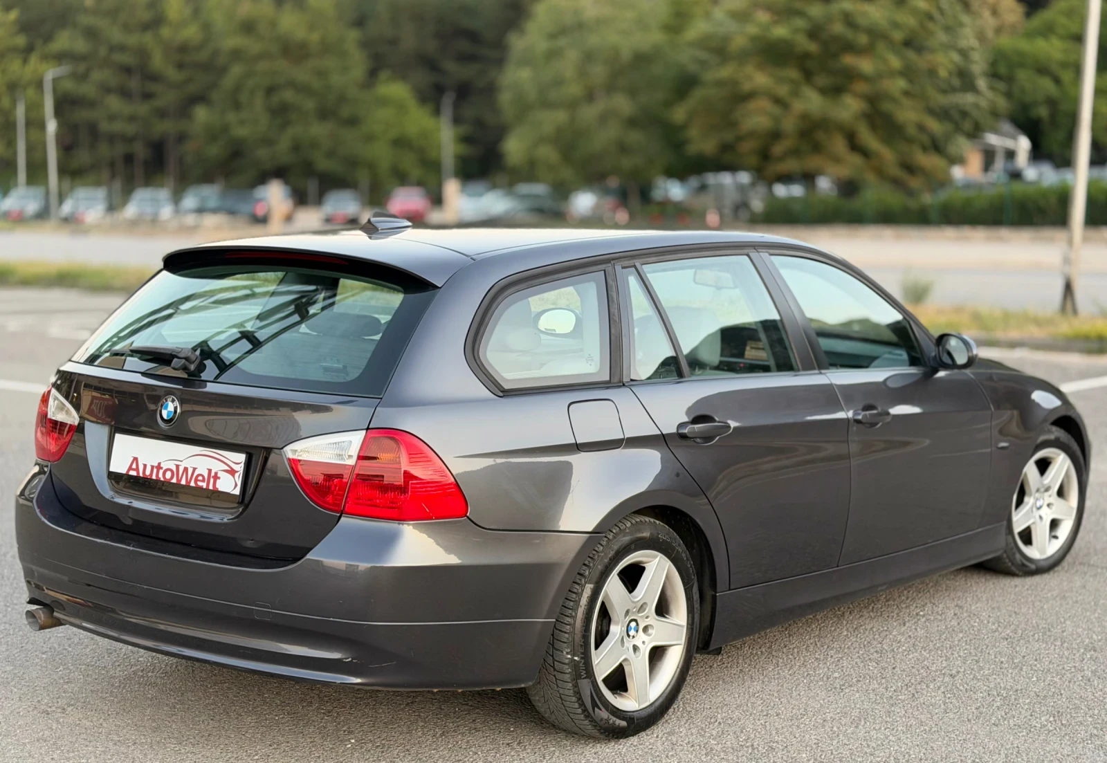 BMW 320 D 163 NAVI, снимка 4 - Автомобили и джипове - 55532903