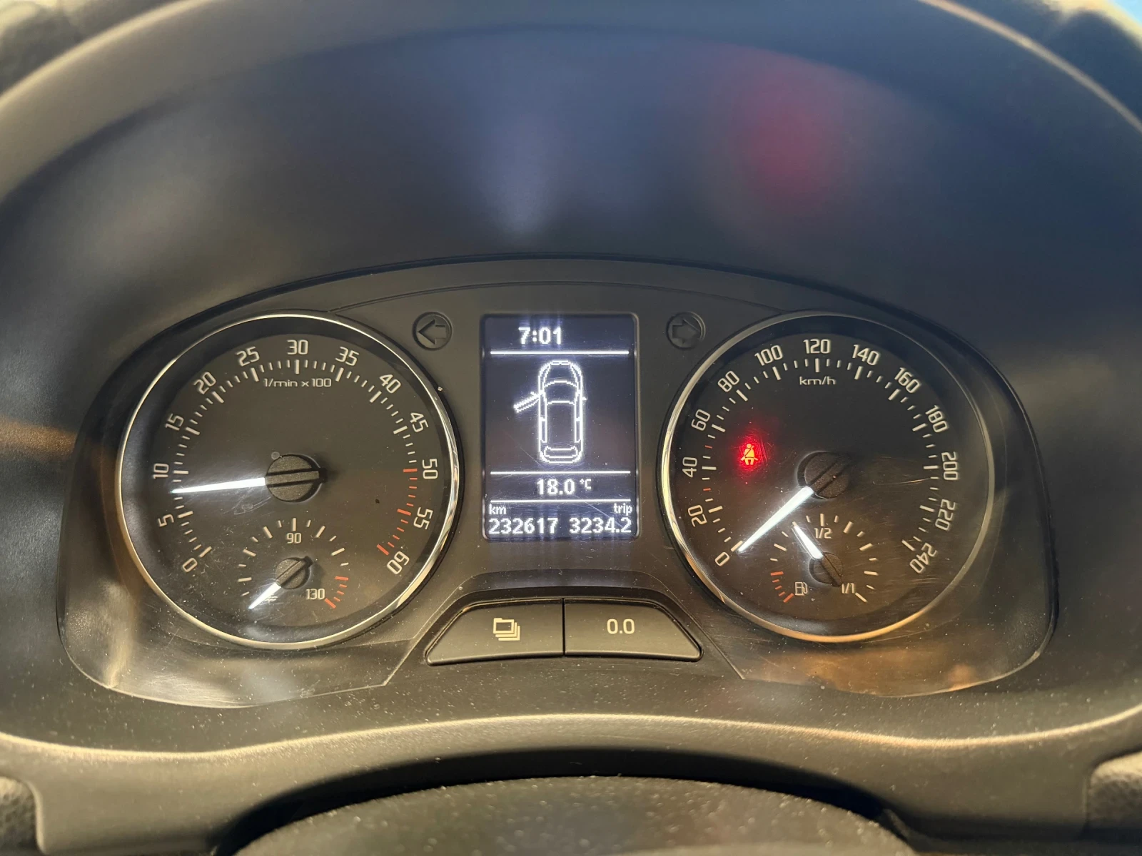 Skoda Fabia, снимка 10 - Автомобили и джипове - 56529275