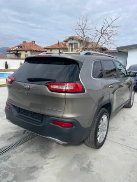     Jeep Cherokee LIMITED 3.2VVT 