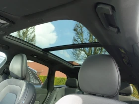 Volvo XC60 T6* AWD* BLACK EDTITION* PLUG-IN* DISTR* KEYLESS*  - 64200 € / 125564.29 лв. - 54111638 7