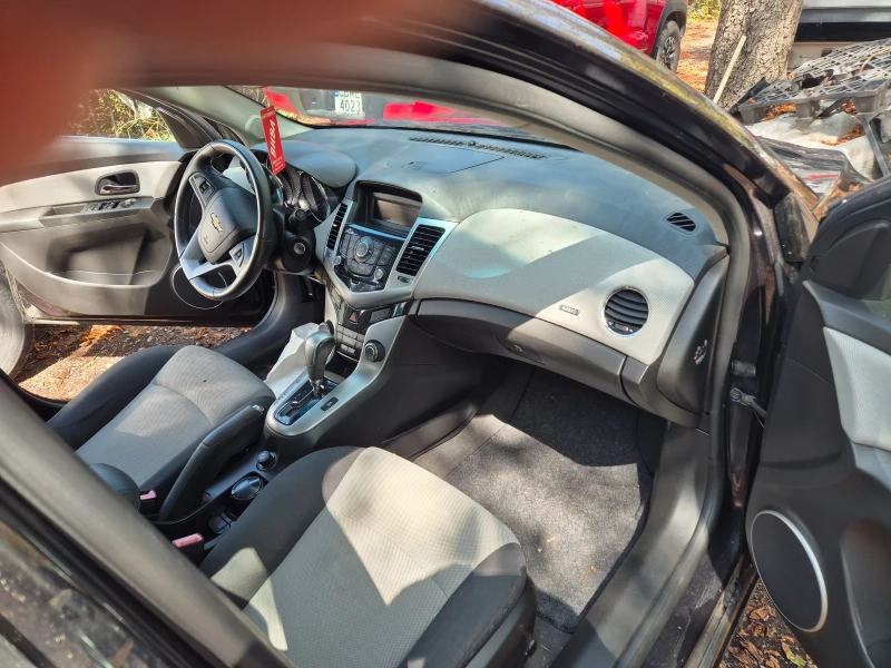 Chevrolet Cruze 2.0 CRDI 163k.с , снимка 6 - Автомобили и джипове - 52621894