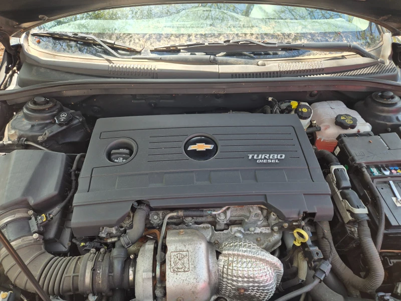 Chevrolet Cruze 2.0 CRDI 163k.с , снимка 15 - Автомобили и джипове - 52621894